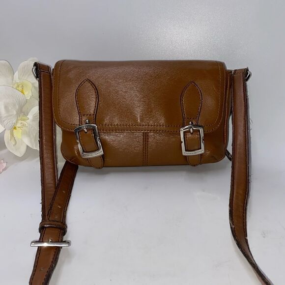 Tignanello Leather Flap  Crossbody Bag - Picture 1 of 8